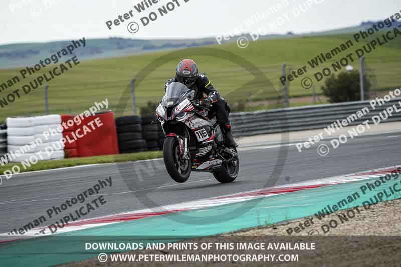 cadwell no limits trackday;cadwell park;cadwell park photographs;cadwell trackday photographs;enduro digital images;event digital images;eventdigitalimages;navarra;no limits trackdays;peter wileman photography;racing digital images;trackday digital images;trackday photos